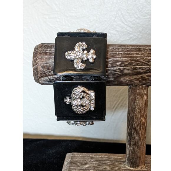 Chunky Black Stretch Rhinestone Crown Bracelet - Picture 10 of 10